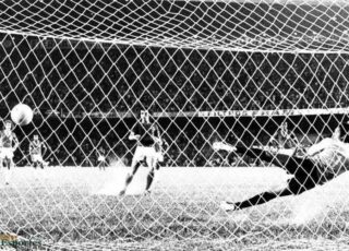 Cruzeiro derrotou Internacional por 5 a 4 na estreia da Libertadores de 1976