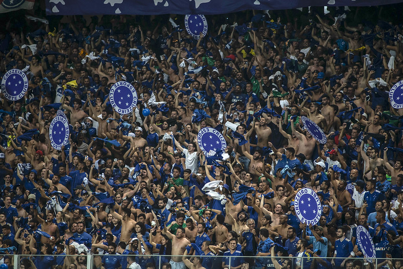 Cruzeiro e Vasco empatam no Mineirão vazio e continuam sob risco