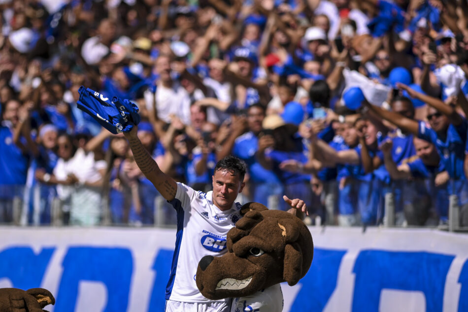 No Mineirão sem torcida, Cruzeiro e - Doentes por Futebol