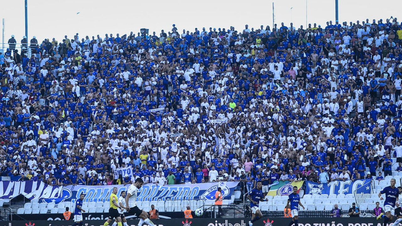 Reforço do Cruzeiro, Wesley Gasolina chega a BH para exames e