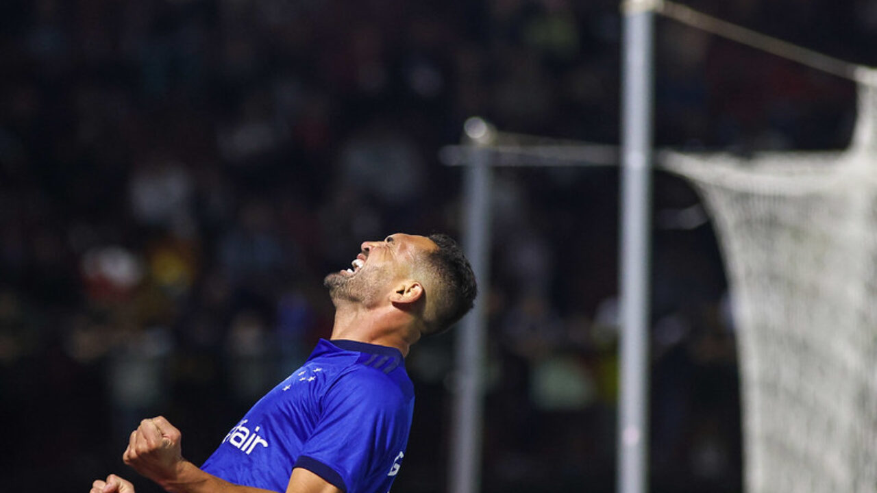 Custou uma fortuna aos cofres do Flamengo e agora pode causar a