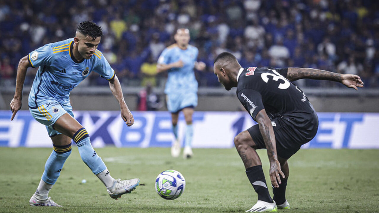 Ele fracassou no Vasco, saiu, e agora pode ser o novo substituto